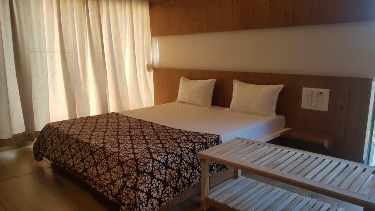 סאסאן גיר Houbara Resort מראה חיצוני תמונה